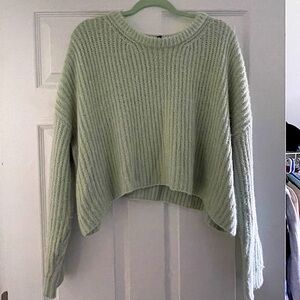 Barely used green sweater so it is in very good condition.